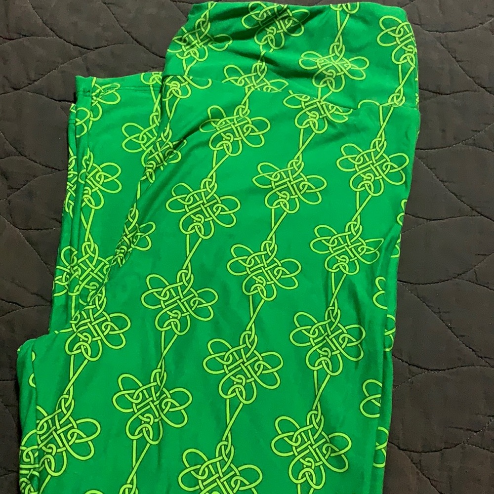 Lularoe St Patrick’s Day leggings
